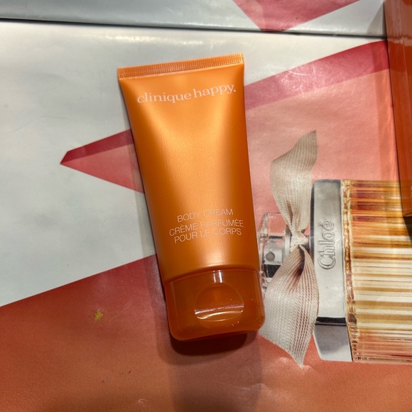 Clinique Happy Scented body cream 2.5oz+ 100ml + free bag LIMITED EDITION set
